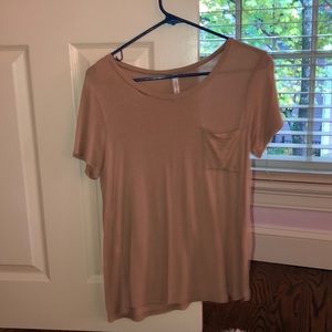 tan t shirt